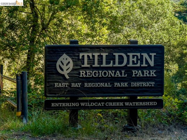 385 Vermont Ave, Berkeley, CA 94707