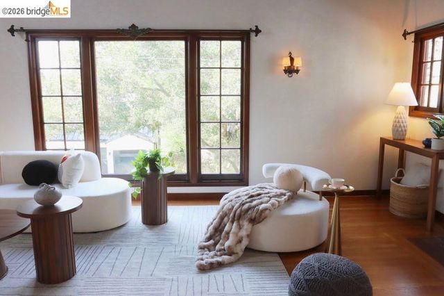 385 Vermont Ave, Berkeley, CA 94707