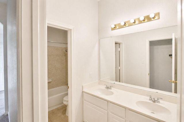 4202 Shady River, Missouri City, TX 77459
