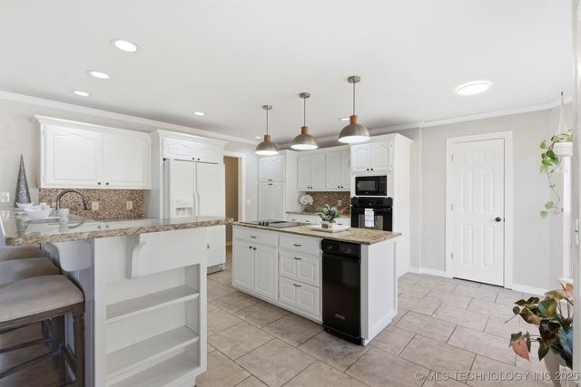 6537 E 86th Street, Tulsa, OK 74133