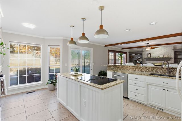 6537 E 86th Street, Tulsa, OK 74133