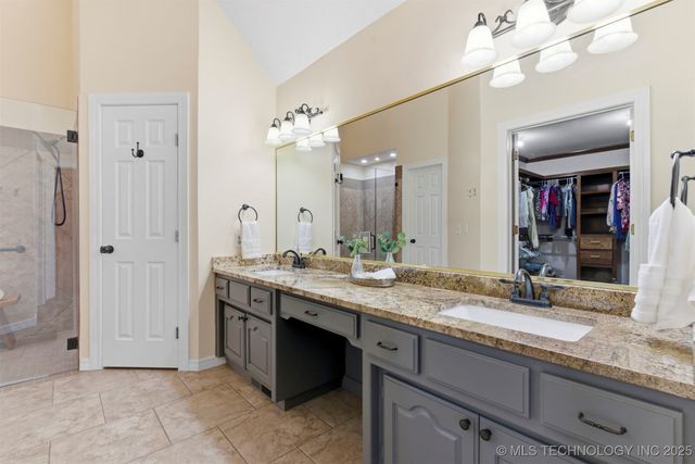 6537 E 86th Street, Tulsa, OK 74133