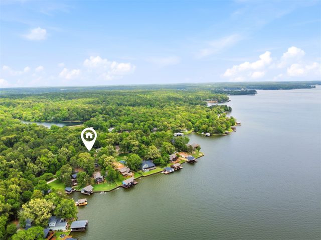 302 King Shore Boulevard, Scroggins, TX 75480