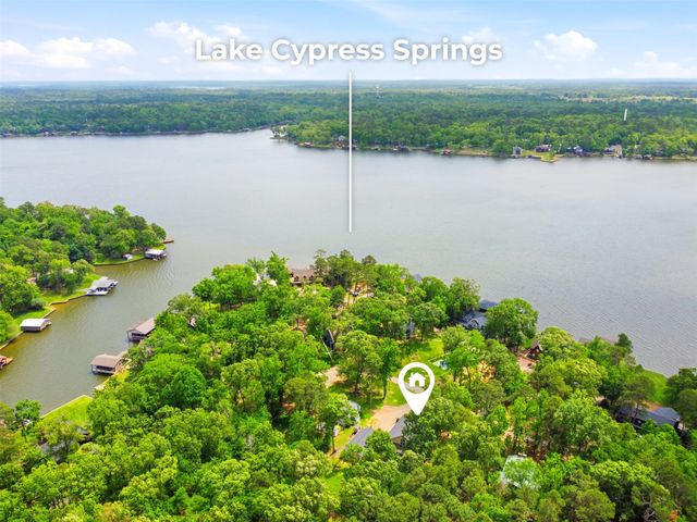 302 King Shore Boulevard, Scroggins, TX 75480