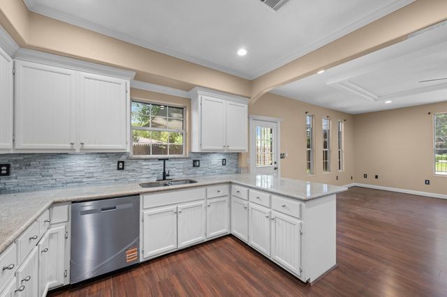 2713 Druid Street, Houston, TX 77091