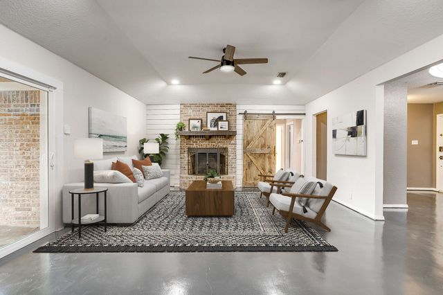 1114 Willowcreek Road, Cleburne, TX 76033