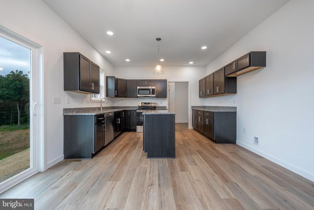 10216 THORNWOOD RD, Shippensburg, PA 17257