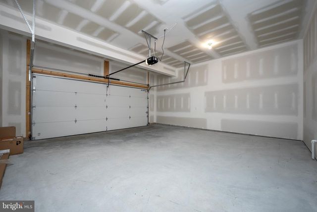 10216 THORNWOOD RD, Shippensburg, PA 17257