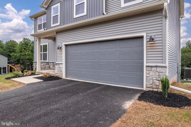 10216 THORNWOOD RD, Shippensburg, PA 17257