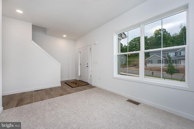 10216 THORNWOOD RD, Shippensburg, PA 17257