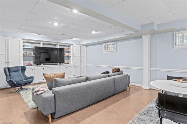 3434 Buena Vista Road, Winston-salem, NC 27106