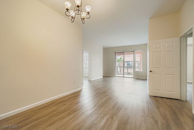 31 East Agate Avenue 407, Las Vegas, NV 89123