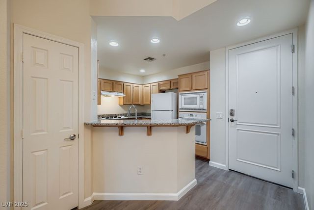 31 East Agate Avenue 407, Las Vegas, NV 89123