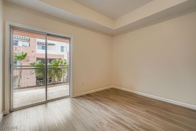 31 East Agate Avenue 407, Las Vegas, NV 89123