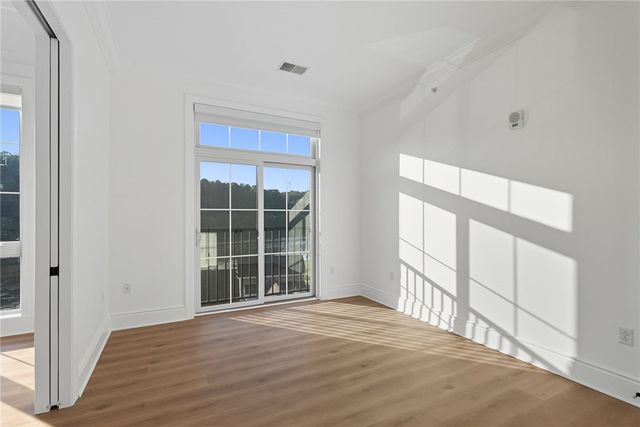 1 1st Street 413, Oakmont, PA 15139