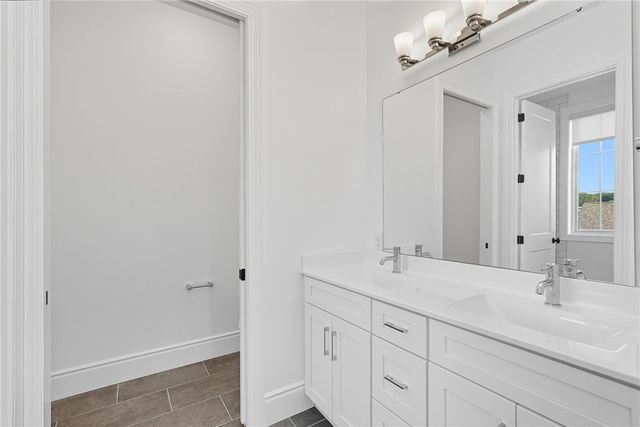 1 1st Street 413, Oakmont, PA 15139