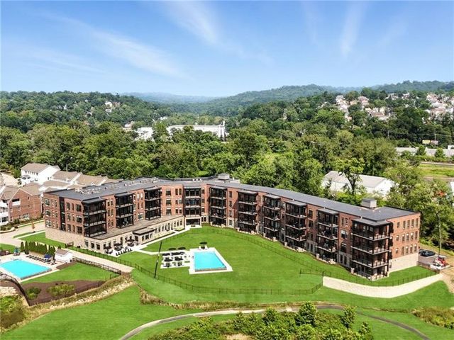 1 1st Street 413, Oakmont, PA 15139