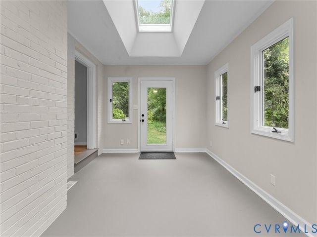 411 Lakewood Dr, Henrico, VA 23229