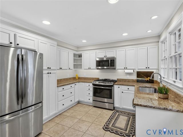 411 Lakewood Dr, Henrico, VA 23229
