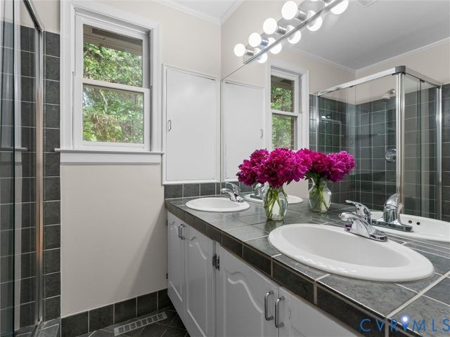 411 Lakewood Dr, Henrico, VA 23229