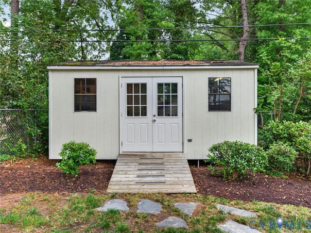 411 Lakewood Dr, Henrico, VA 23229
