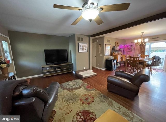 141 LINCOLN DR, Pennsville, NJ 08070