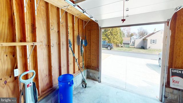 141 LINCOLN DR, Pennsville, NJ 08070