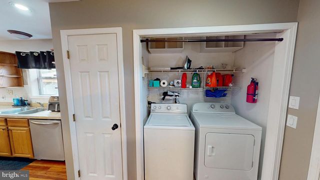 141 LINCOLN DR, Pennsville, NJ 08070