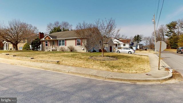 141 LINCOLN DR, Pennsville, NJ 08070