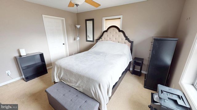 141 LINCOLN DR, Pennsville, NJ 08070