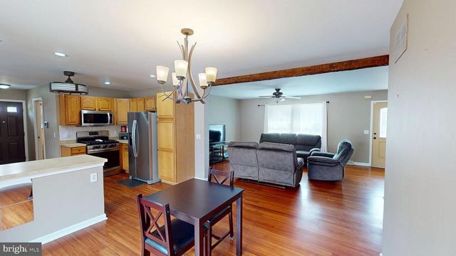 141 LINCOLN DR, Pennsville, NJ 08070