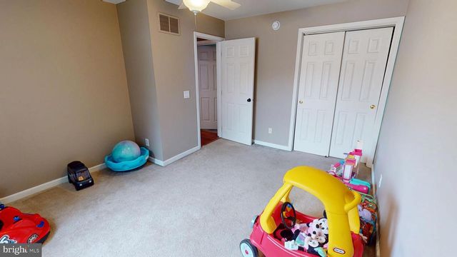 141 LINCOLN DR, Pennsville, NJ 08070