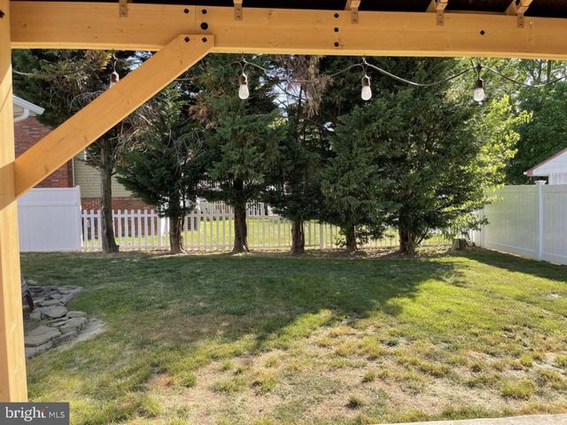 141 LINCOLN DR, Pennsville, NJ 08070