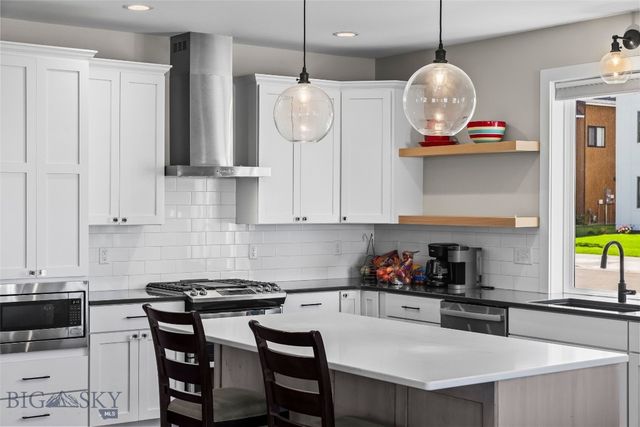 196 Arrow Peak Court, Bozeman, MT 59718