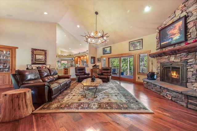 11790 Lowhills Rd, Nevada City, CA 95959