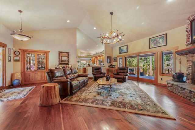 11790 Lowhills Rd, Nevada City, CA 95959