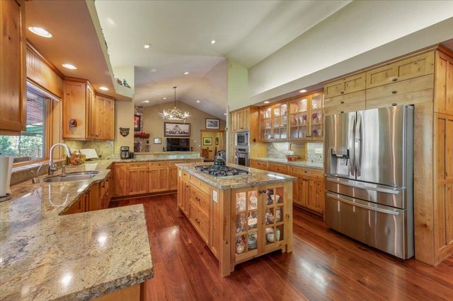 11790 Lowhills Rd, Nevada City, CA 95959