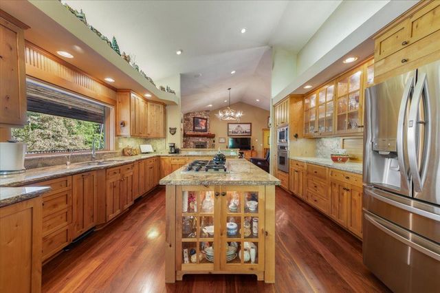 11790 Lowhills Rd, Nevada City, CA 95959