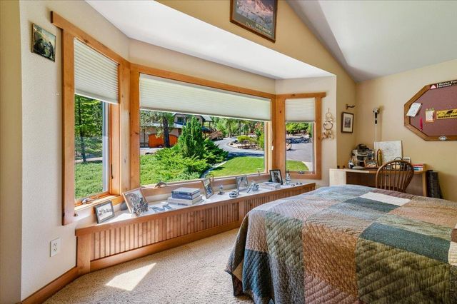 11790 Lowhills Rd, Nevada City, CA 95959