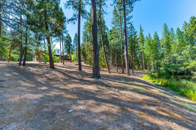11790 Lowhills Rd, Nevada City, CA 95959