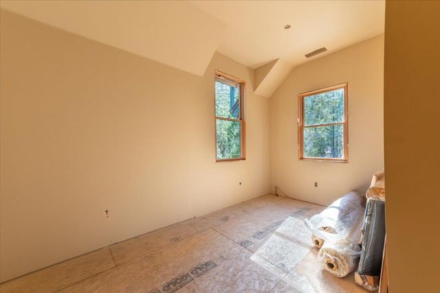 11790 Lowhills Rd, Nevada City, CA 95959