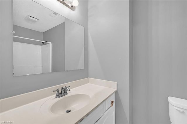 911 New Hampshire Drive, Jamestown, NC 27282