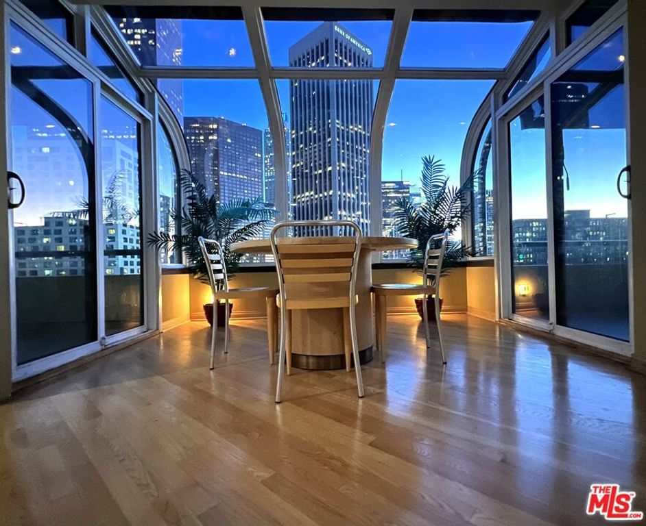 121 S Hope Street 405, Los Angeles, CA 90012