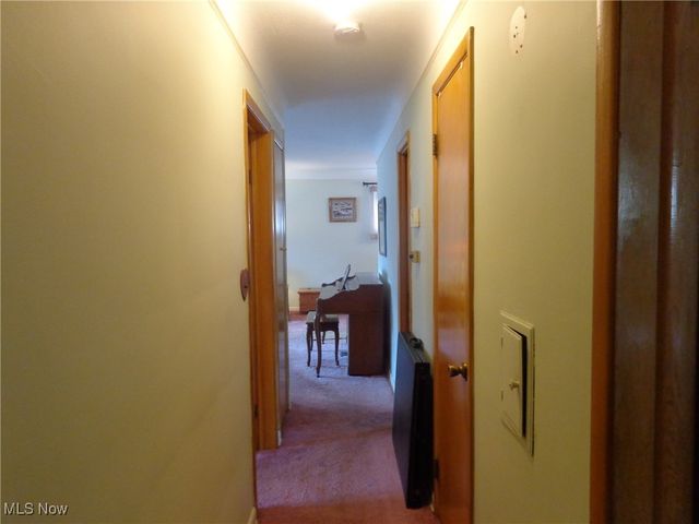 7588 Sleepy Hollow Drive, Parma, OH 44130