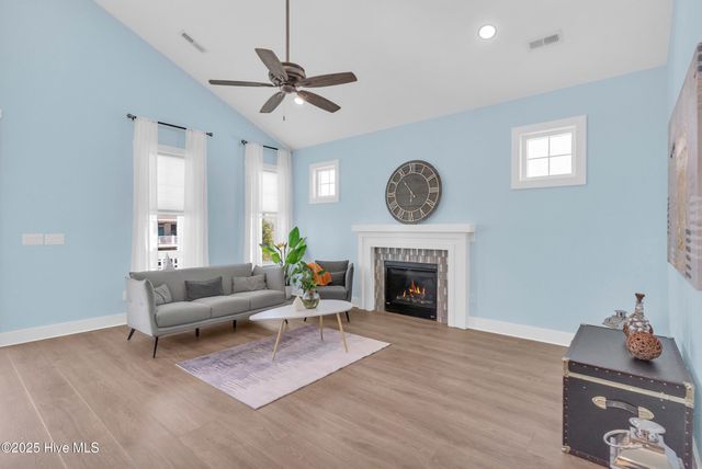 405 Ivy Lane, Carolina Beach, NC 28428