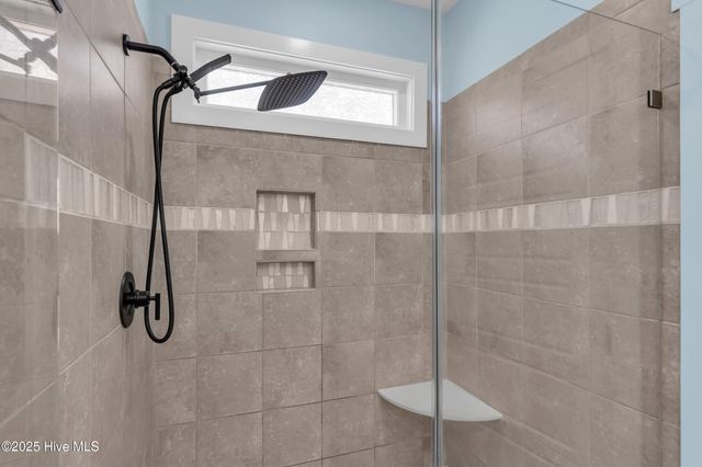 405 Ivy Lane, Carolina Beach, NC 28428