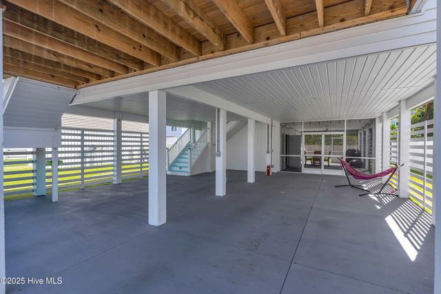 405 Ivy Lane, Carolina Beach, NC 28428