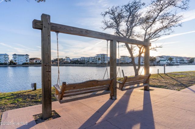 405 Ivy Lane, Carolina Beach, NC 28428