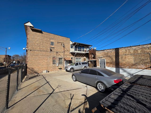 3123 W 63rd Street, Chicago, IL 60629