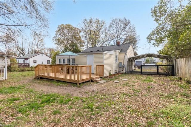 2805 kentwood Street, Greensboro, NC 27405